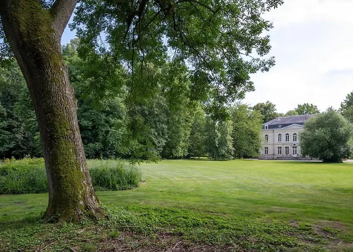 Chateau Du Béron Villa Cappelle-en-Pevele